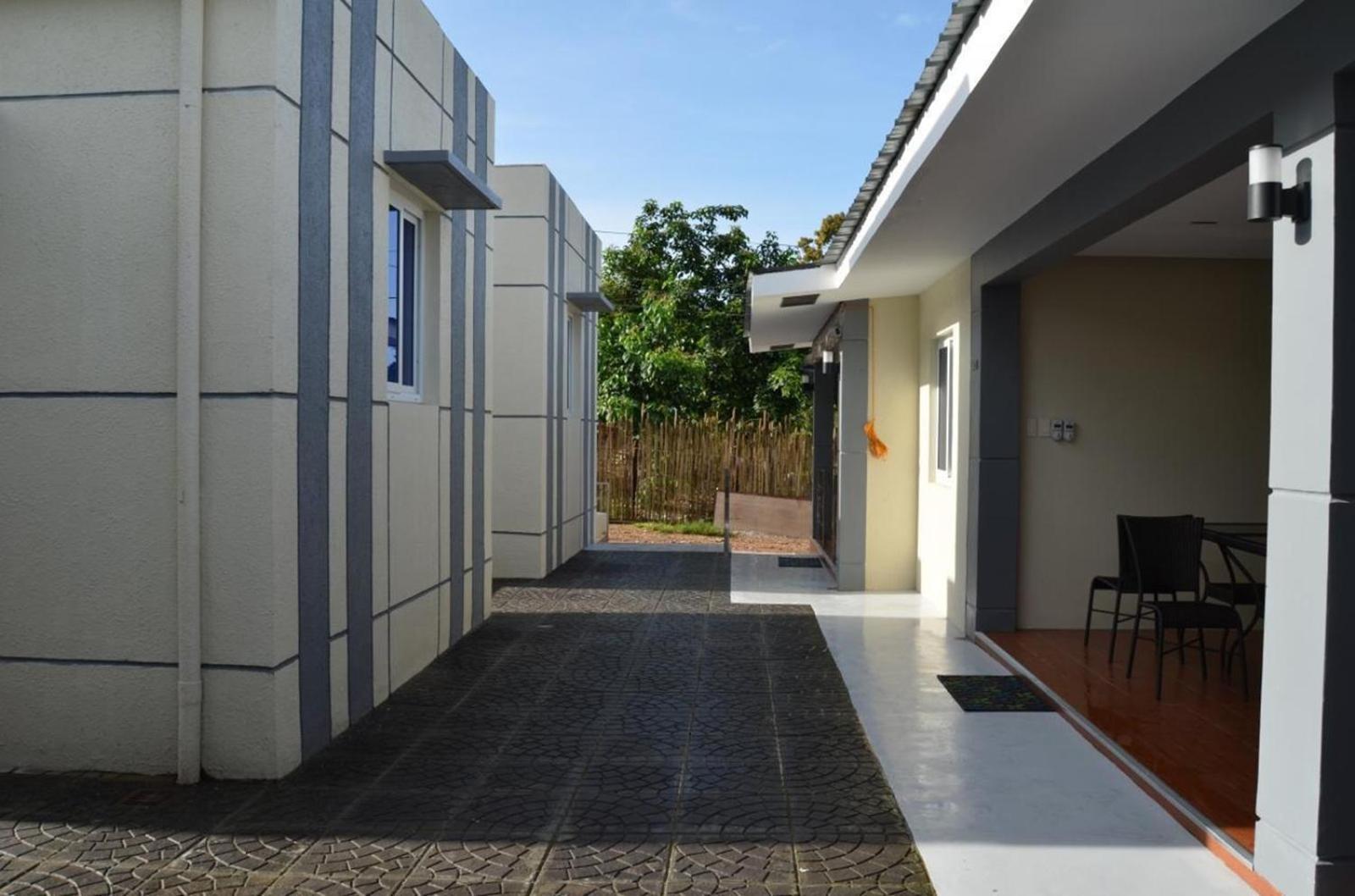 קורון Abrhys Ridge Inn מראה חיצוני תמונה