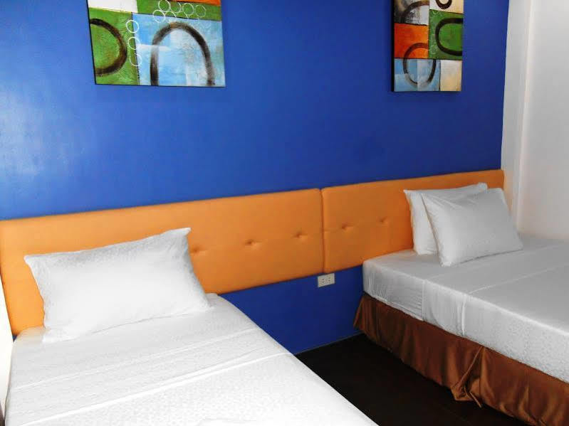 קורון Abrhys Ridge Inn מראה חיצוני תמונה