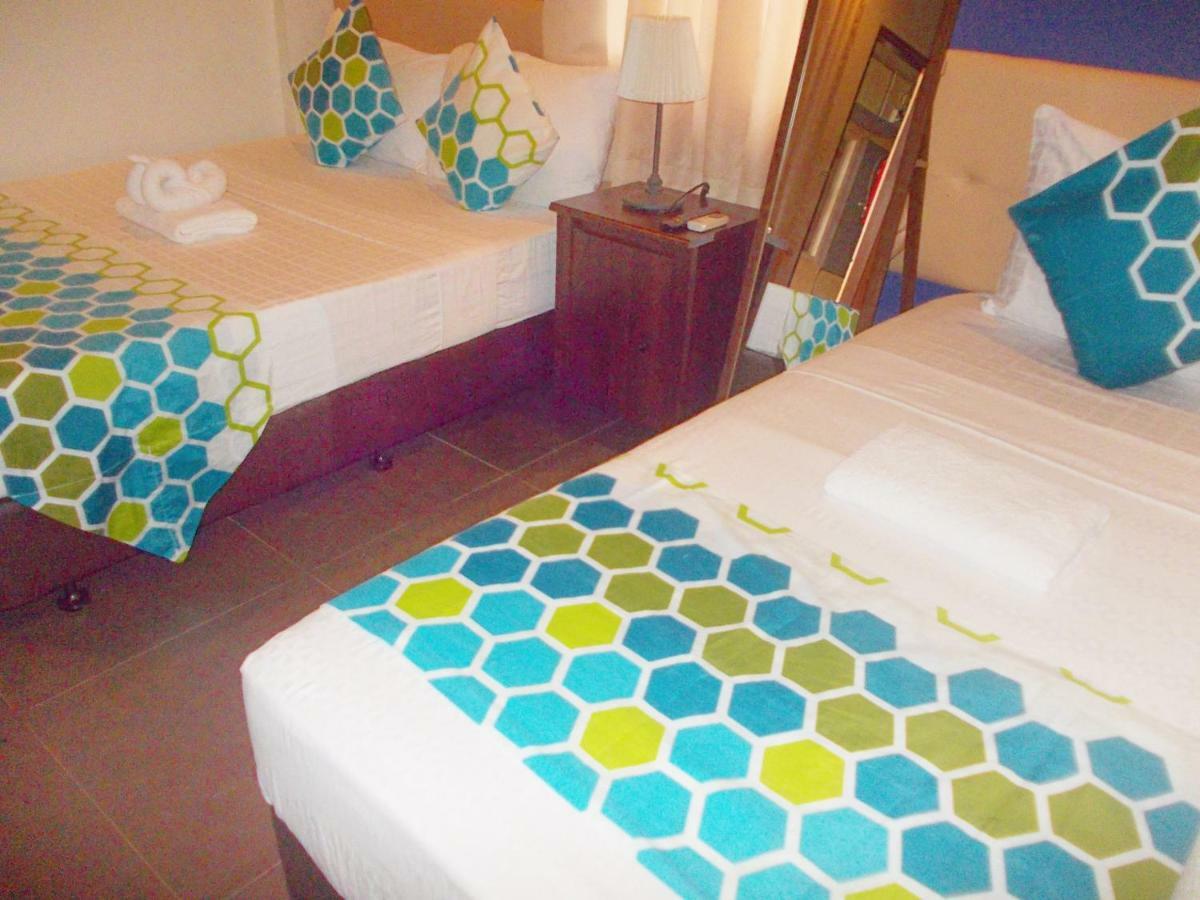 קורון Abrhys Ridge Inn מראה חיצוני תמונה