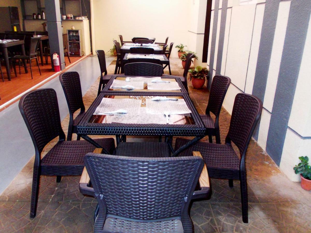 קורון Abrhys Ridge Inn מראה חיצוני תמונה