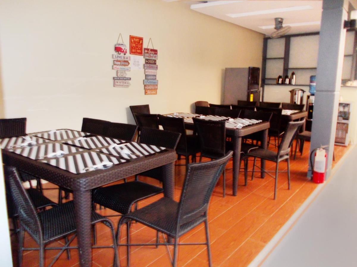 קורון Abrhys Ridge Inn מראה חיצוני תמונה